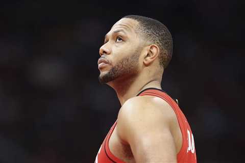 Suns sign veteran G Eric Gordon