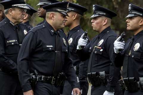 Mayor Karen Bass strikes new deal to give raises to LAPD