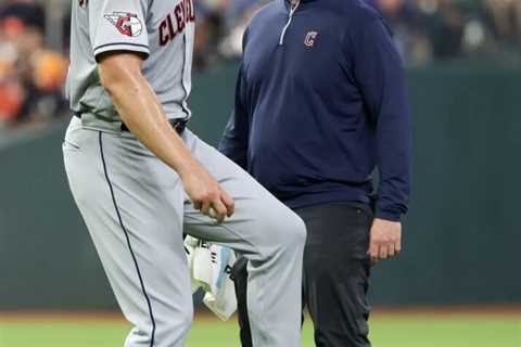 Former Dodger Noah Syndergaard Exits First Start With Cleveland Due to Injury