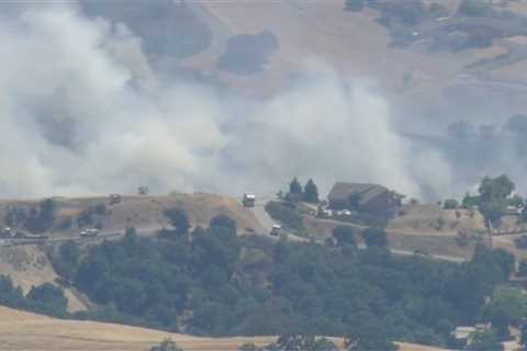 Fire in hills east of San Jose – NBC Bay Area