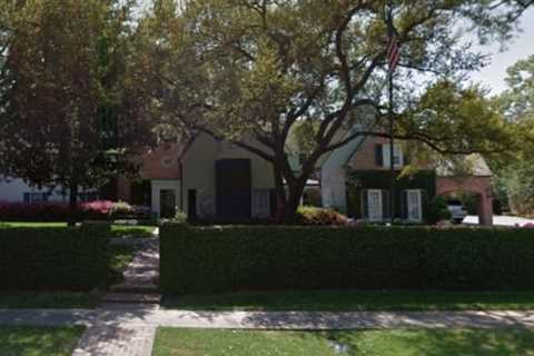 Check out photos of these 4 Houston homes that will be demolished soon