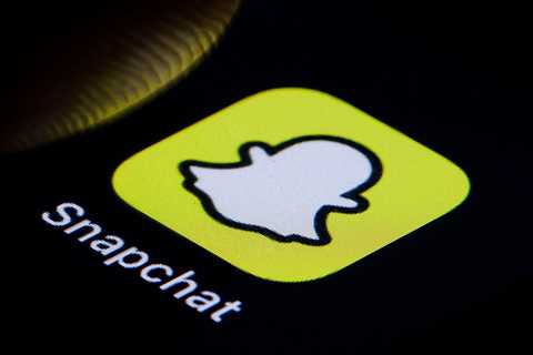 Snapchat users react with confusion after the app's AI chatbot mysteriously posts its own story and ..