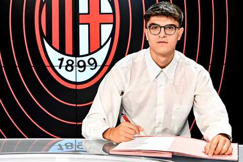 Davide Bartesaghi signs contract renewal with AC Milan until 2026