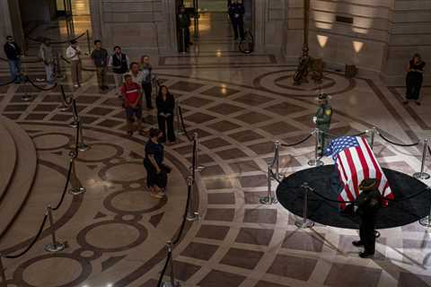 Mourners pay their respects to Dianne Feinstein – NBC Bay Area