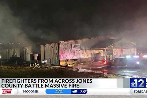 Three injured during large Jones County business fire