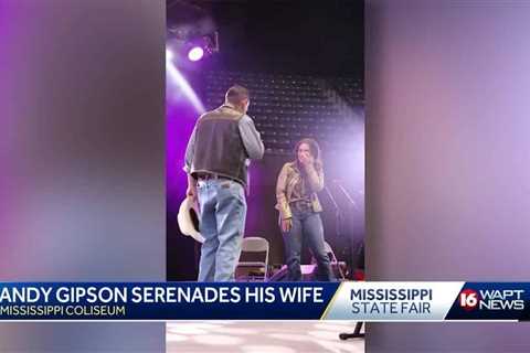 Ag commissioner serenades wife on stage