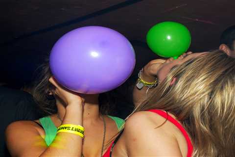 Laughing Gas Set to Become Illegal in UK, Serious Users Face Prison Time