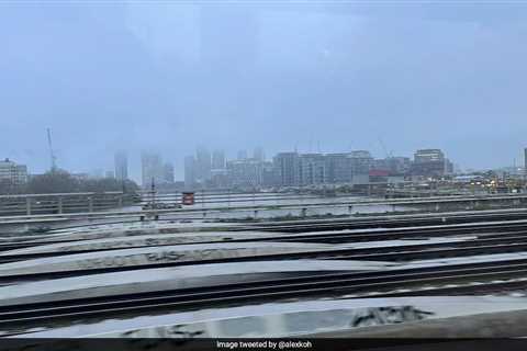 London Blanketed In Snow As City Prepares For Chilly Weekend, Yellow Warning Issued