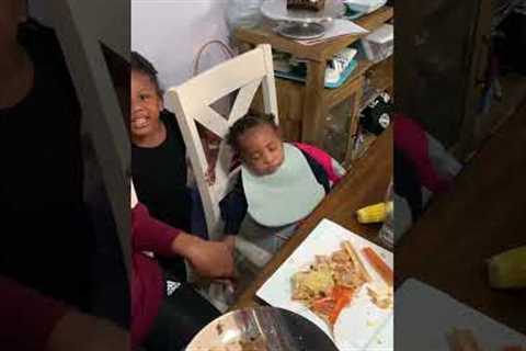 7-month old passes out after eating turkey leg during Thanksgiving dinner