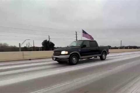 Father, daughter among thousands stuck for 6-plus hours on Hardy Tollway