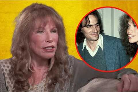 Now 80, Carly Simon Confesses He Was the Love of Her Life