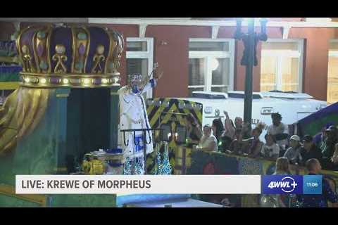 King of Krewe of Morpheus raises a toast at Gallier Hall