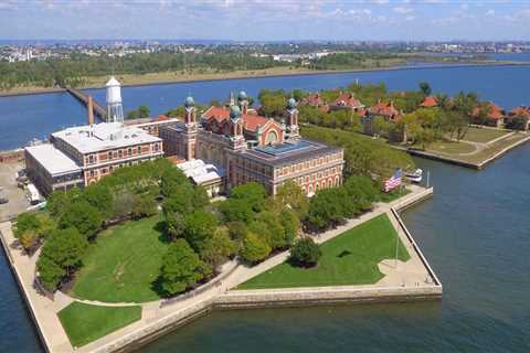 The Impact of Ellis Island on New York's Historical Heritage