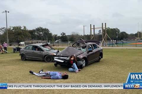 Gulfport High puts on Prom Promise safety demonstration