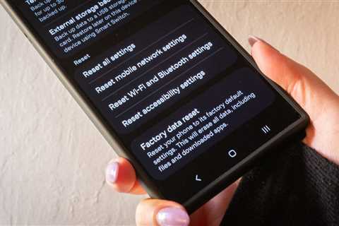 How to Factory Reset a Samsung Smartphone