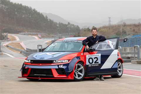 Hyundai’s Ioniq 5 N eN1 Cup car brings extreme EV performance to the track