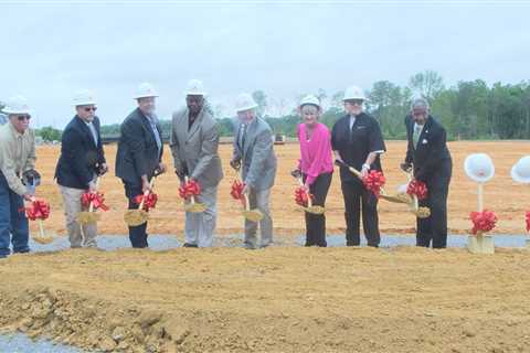 Jones County breaks ground on Kim's No Bull autoplex