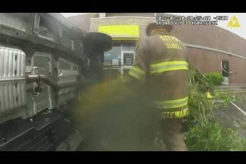 Bodycam video: Officer takes immediate action following tornado