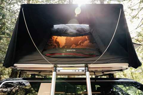 iKamper Skycamp DLX Rooftop Tent