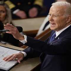 Biden to push for return of expanded child tax credit in State of the Union speech • Florida Phoenix