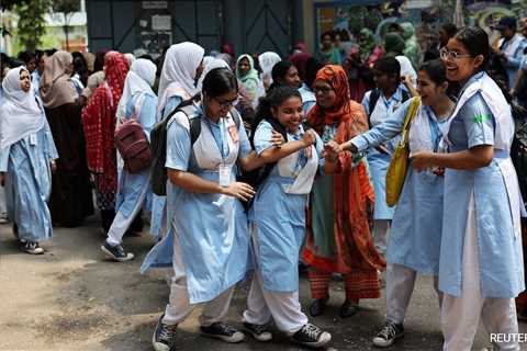 Bangladesh Schools Reopen After Searing Heatwave Decline