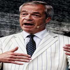 Nigel Farage accused of being a Putin appeaser by Rishi Sunak
