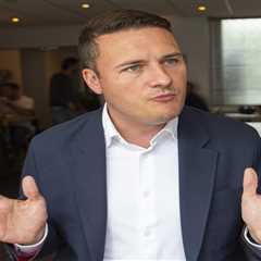 Labour's Wes Streeting vows to end doctors' strike and crack down on benefits abuse