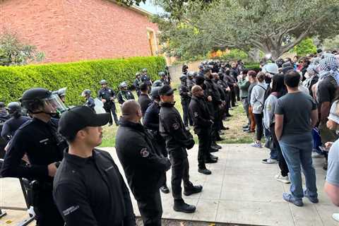 25 pro-Palestinian protesters arrested at UCLA, ordered to stay away from campus