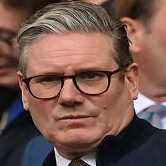 Sir Keir Starmer defends VIP Arsenal tickets amid growing pay row