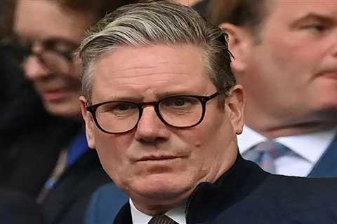 Sir Keir Starmer defends VIP Arsenal tickets amid growing pay row