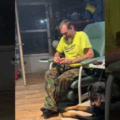 Man Tests Out Dog Shock Collar