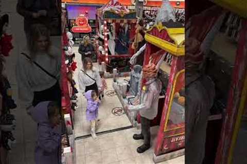 Scaring Shoppers As A Fake Animatronic