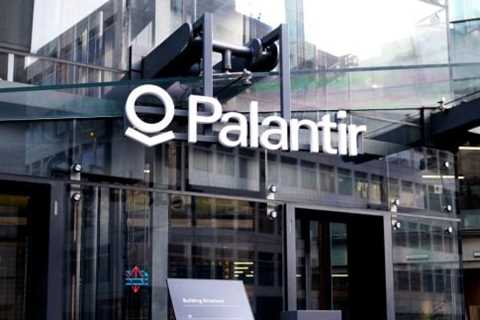 Palantir Reports Record-Breaking Q4 and Net Zero Success