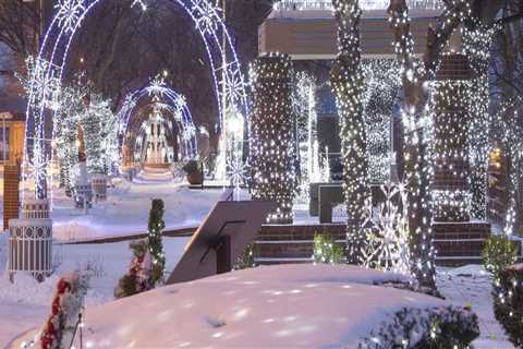 Experience the Magic of the Holidays in Southwestern Michigan