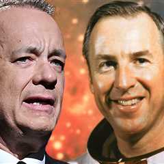 Tribute to Jim Lovell: Tom Hanks Honors Apollo 13 Astronaut