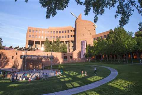The Impact of Industries and Economic Factors on Political Campaigns in Clark County, Nevada