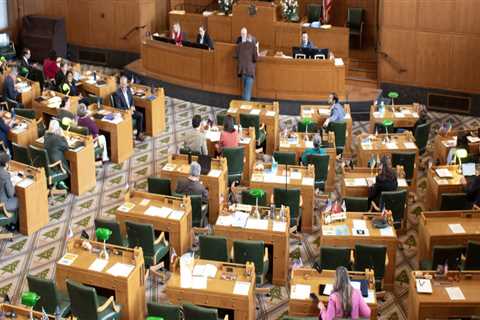 Navigating the Legal Landscape for Political Committees in Western Oregon