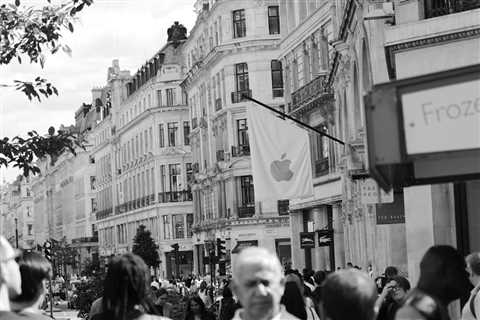 UK Antitrust Lawsuit: Apple Faces Setback on App Store Fees