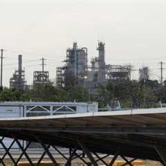 Explainer: Out of Paris, but will the US formally quit the UN climate regime?